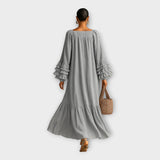 Rochie lungă etereală cu detalii elegante
