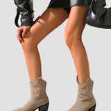 Botine western brodate stilate