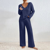 Vivienne - Set din două piese cu pantaloni drepți și top cu decolteu în V