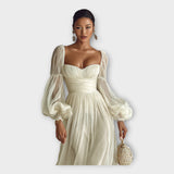 Rochie maxi vaporos cu linie romantică